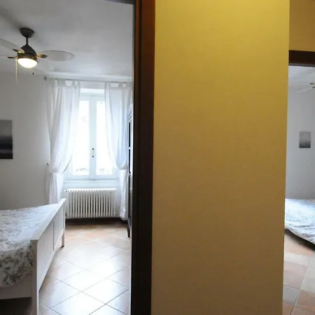 Alojamento de Acomodação e Pequeno-almoço Casa San Giorgio Varenna